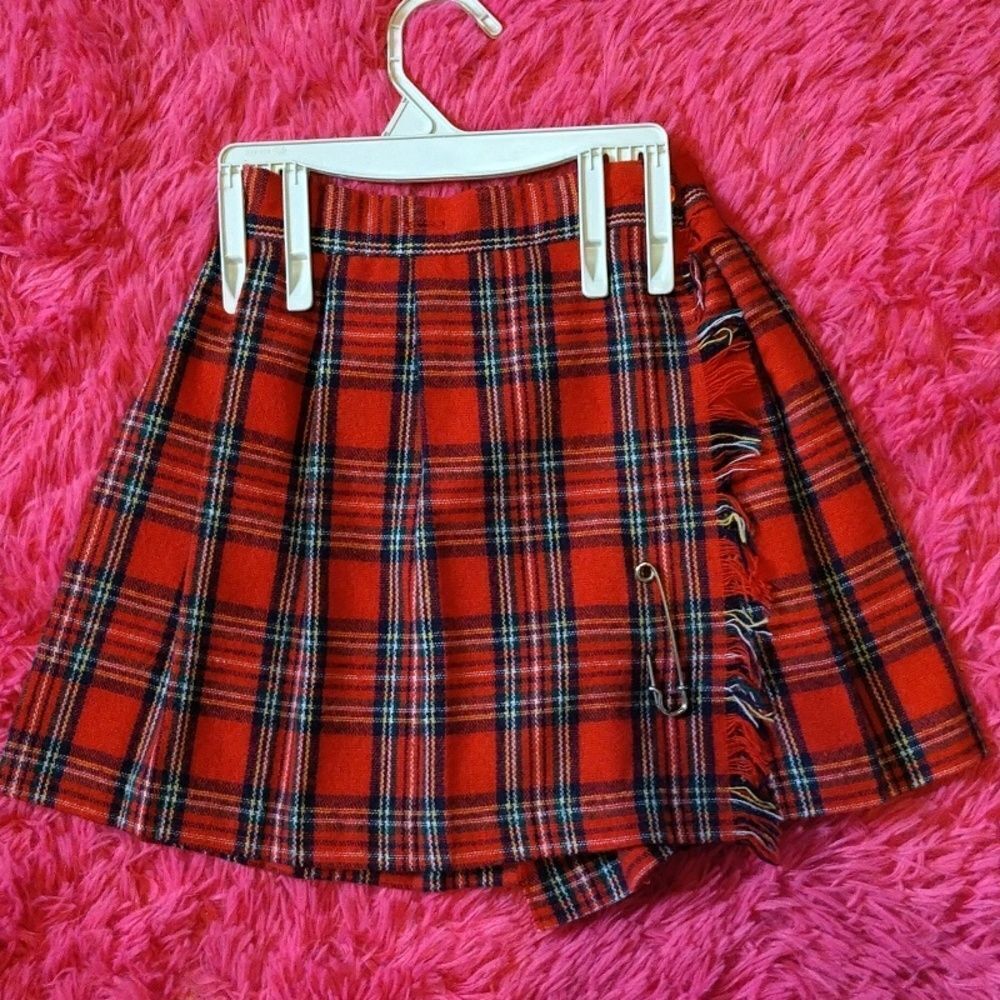Girls Plaid Kilt Skirt Plaid size 6